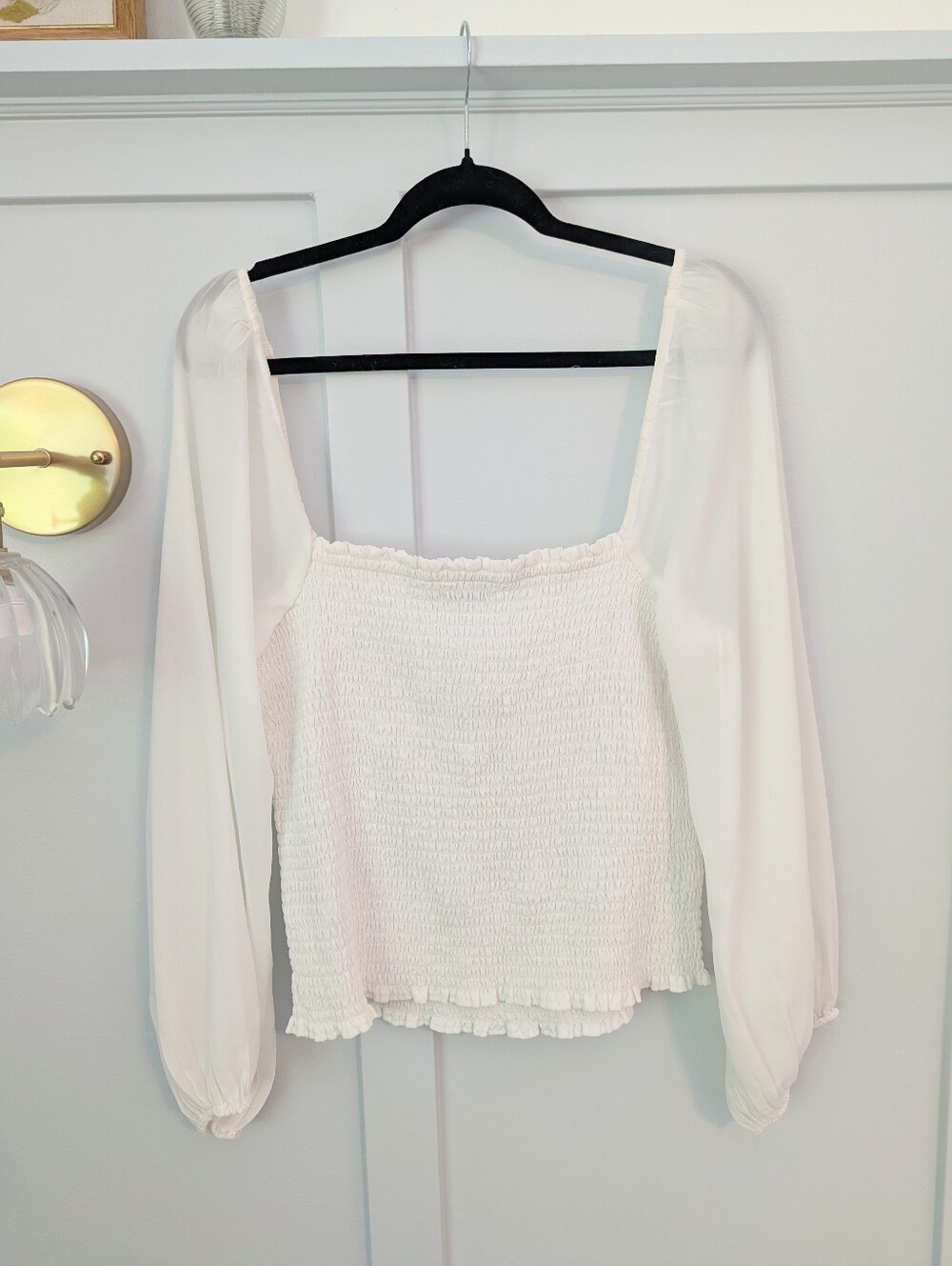 Abercrombie & Fitch White Smocked Square-Neck Sheer Sleeve Crop Top - Picture 4 of 9